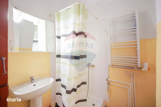 Apartament cu 4 camere de vânzare în zona Ultracentral-10