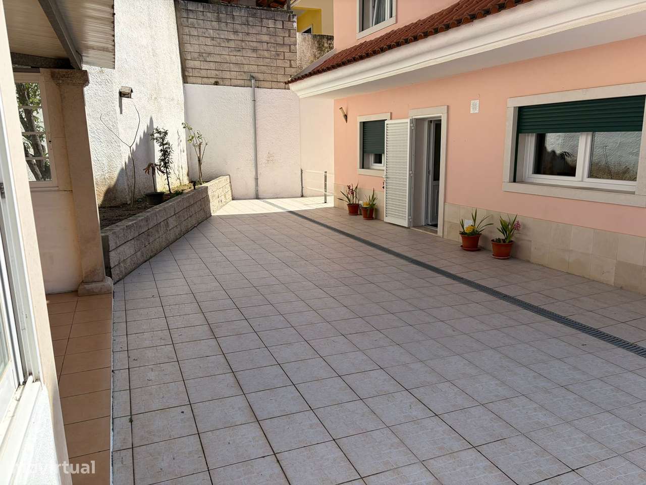 Moradia T5 isolada localizada em São João dos Montes, Alhandra. - Grande imagem: 5/48