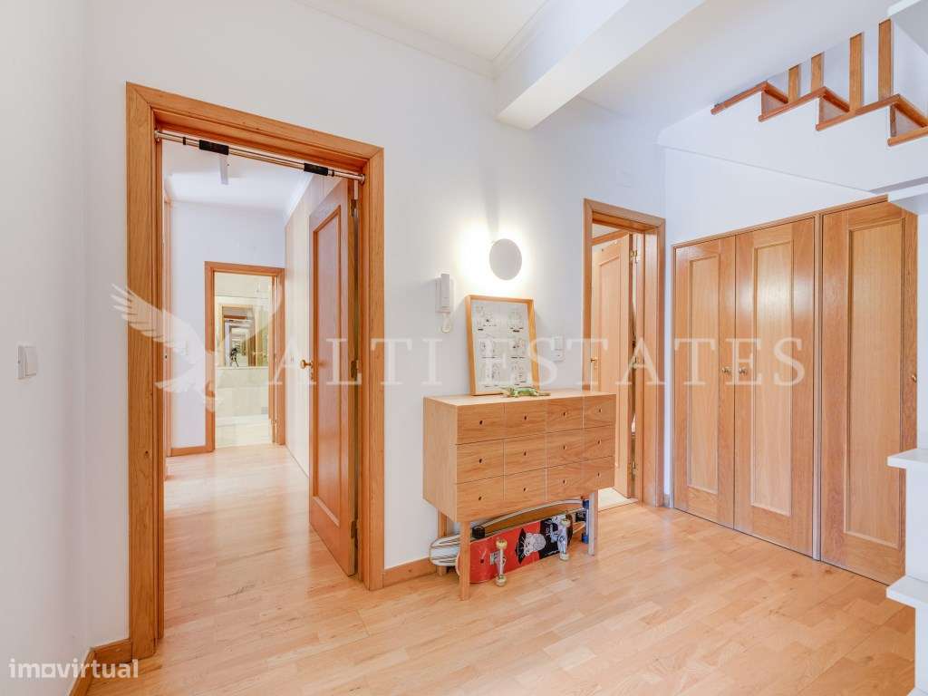 Apartamento T4 no prestigiado Monte Estoril.-28