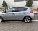 Toyota Auris 1.8 L VVT-i HSD Sol - 11