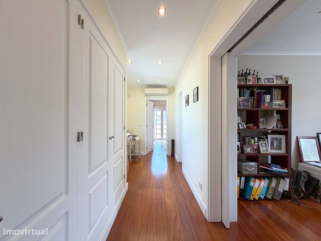 Moradia com Piscina, lote de 865 m2, a vendas nas Casas de Azeitão-22