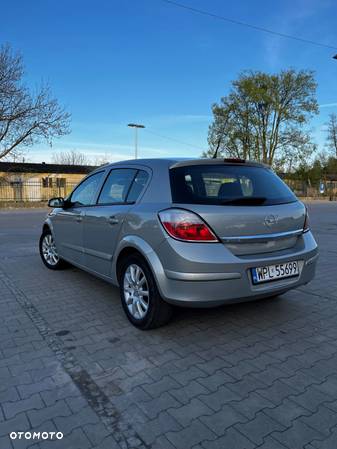 Opel Astra III 1.6 Cosmo - 3