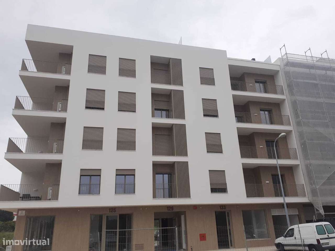 Apartamento T1 com terraço no Montijo – Moderno, Luminoso-13