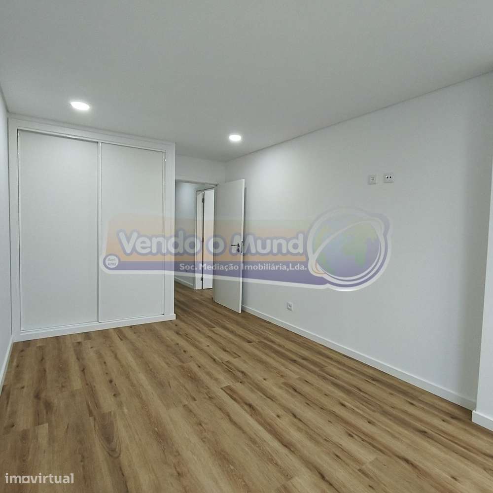 Apartamento T3 na Póvoa de Santa Iria (PSI028)-12