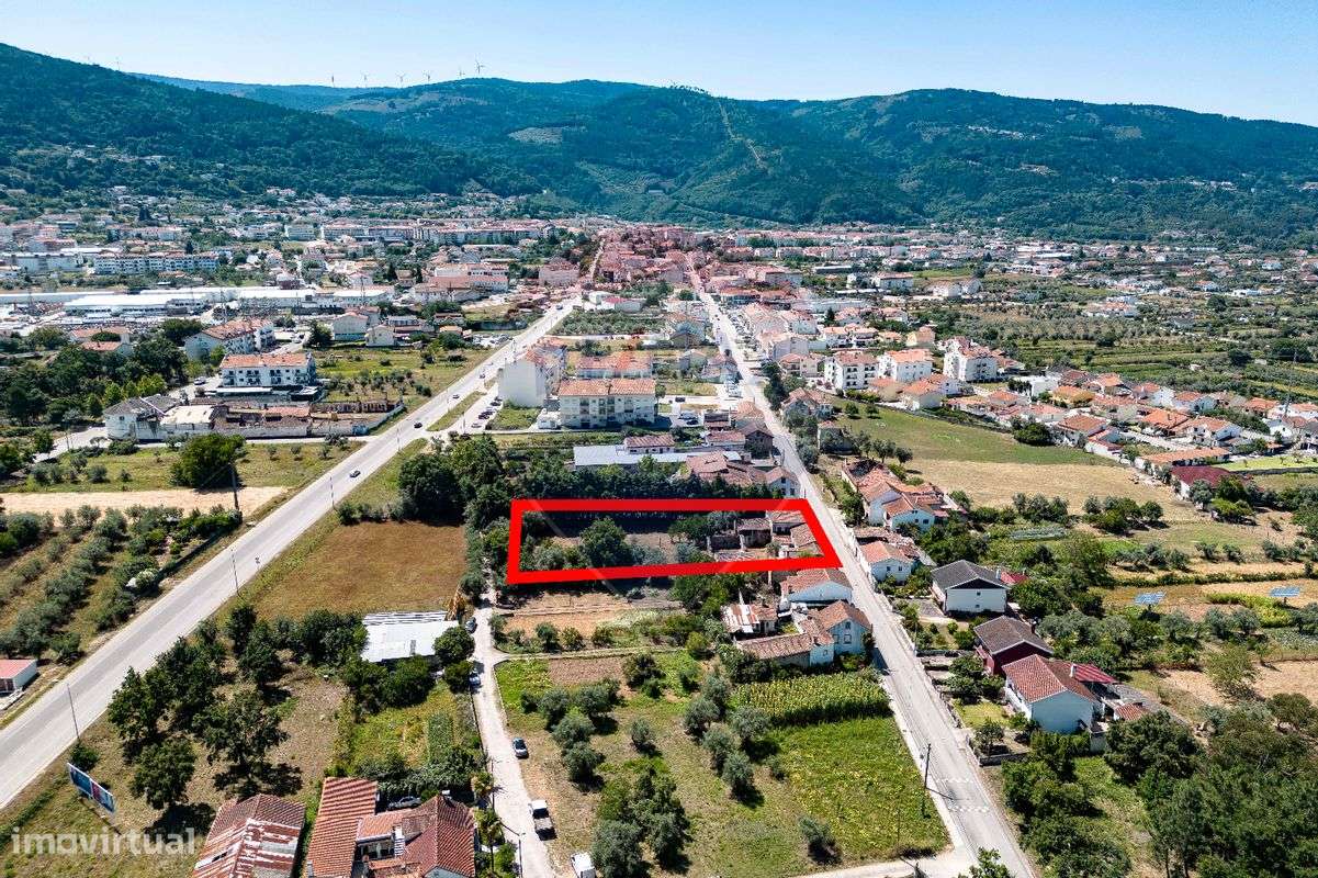 Moradia T10 para venda - Grande imagem: 1/50