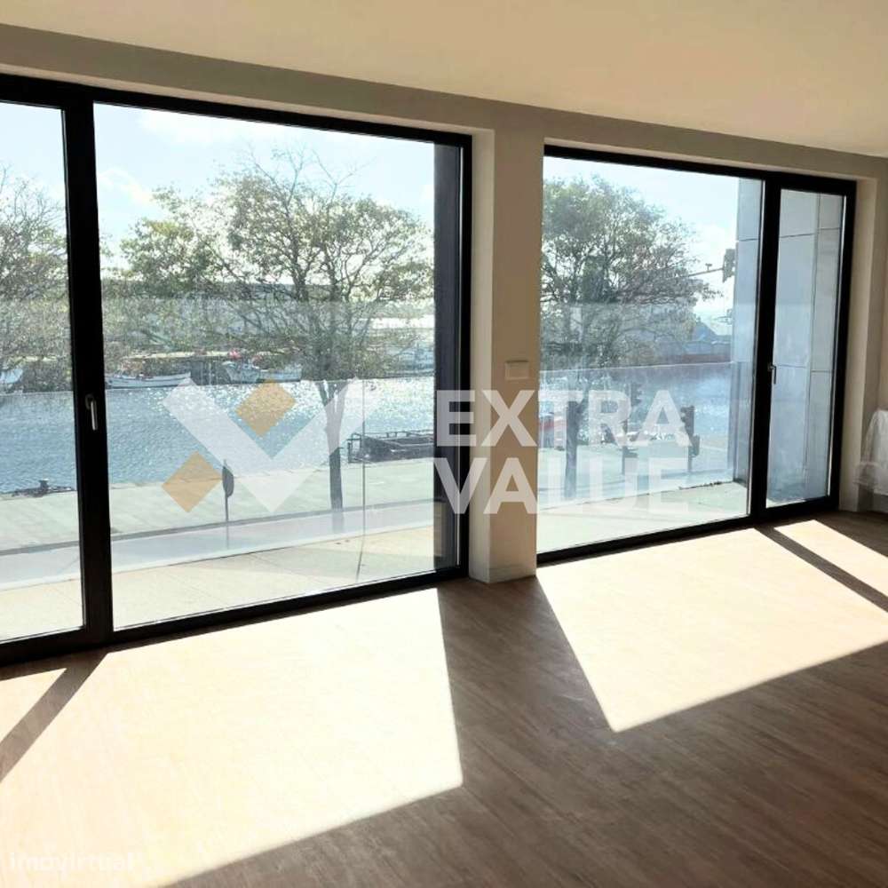 Apartamento T3 Venda em Viana do Castelo (Santa Maria Maior e Monserra-9