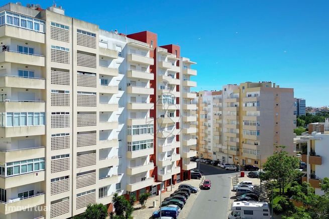 Apartamento com 1 Quarto  na Urbanização Horta da Raminha  em Portimão-30