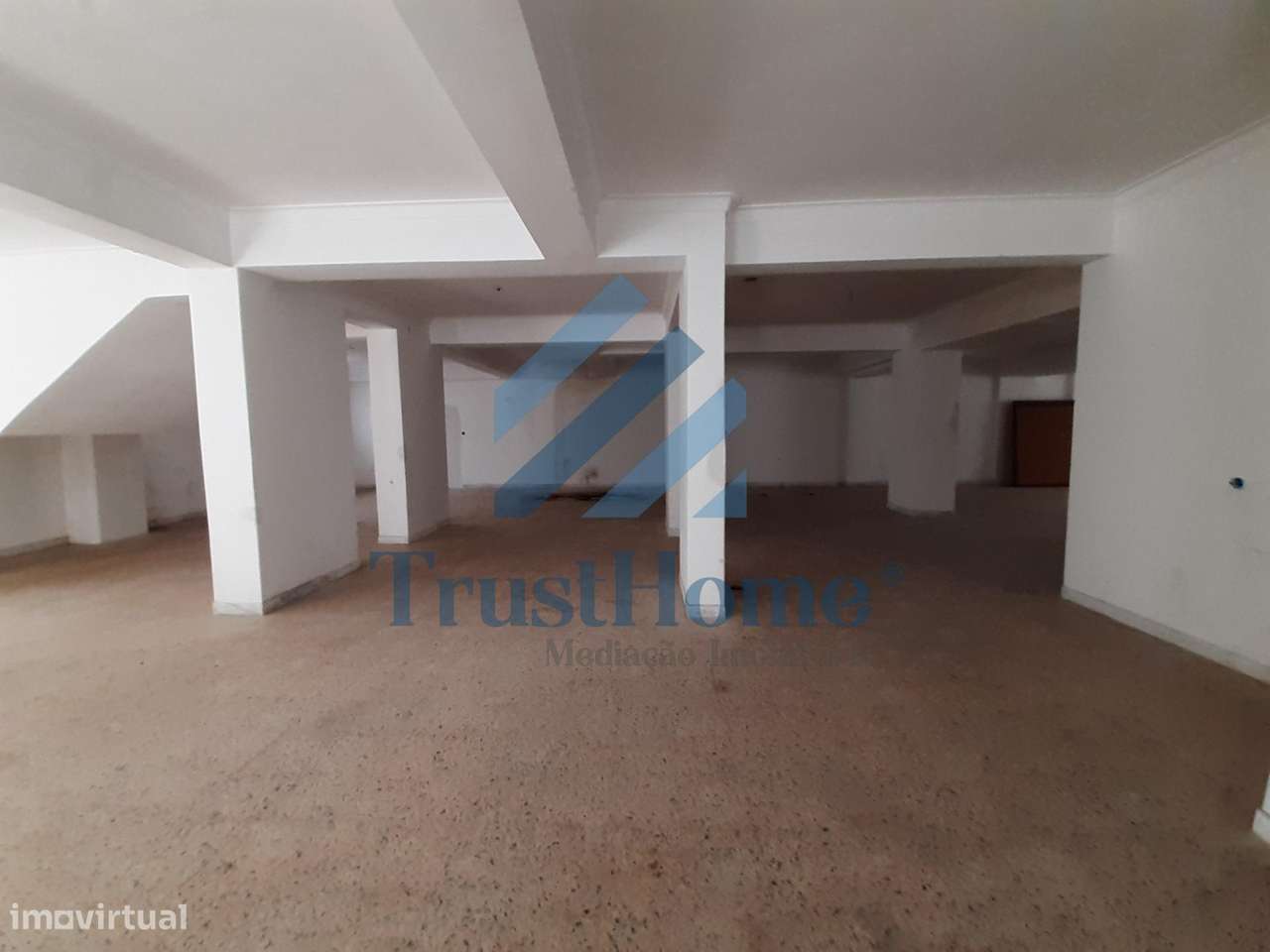 Loja em Agualva Mira -Sintra - Grande imagem: 4/25