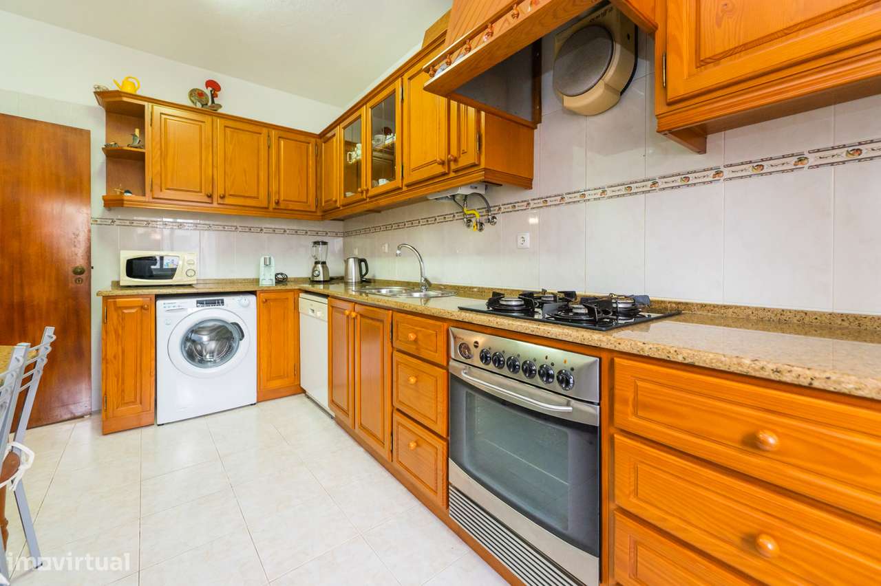 Moradia 4 Quartos - Pontinha-12