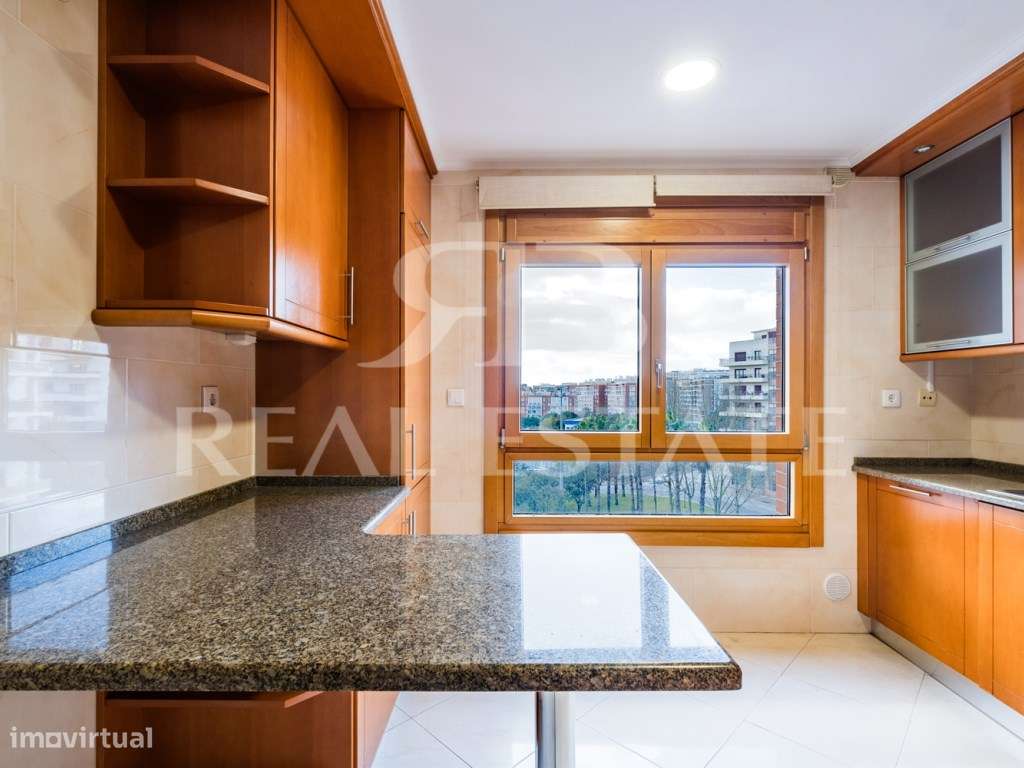 T3 com 150m2 + 2 VARANDAS + VISTA + ESTACIONAMENTO - Colinas do Cru...-25