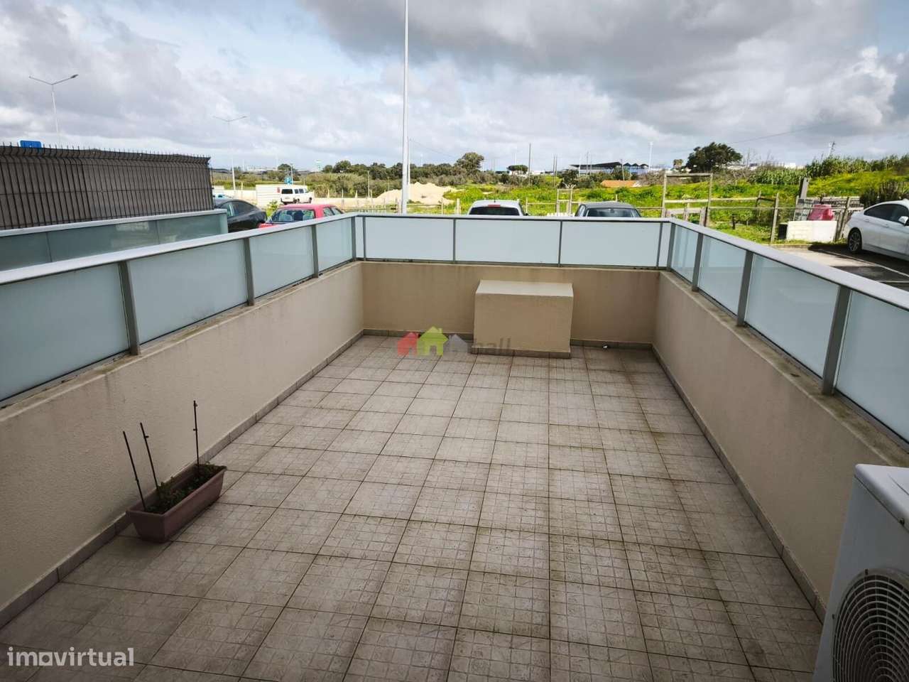 Apartamento T1 c/ terraço e garagem, Montijo-13