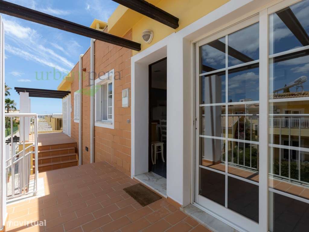 Apartamento com 2 quartos-0