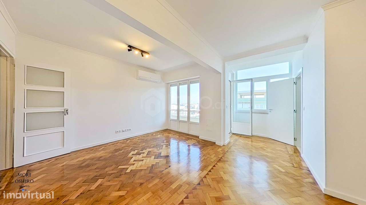 APARTAMENTO 5 ASSOALHADAS | VARANDA EM “L” PANORÂMICA | VISTA LISBOA E-3
