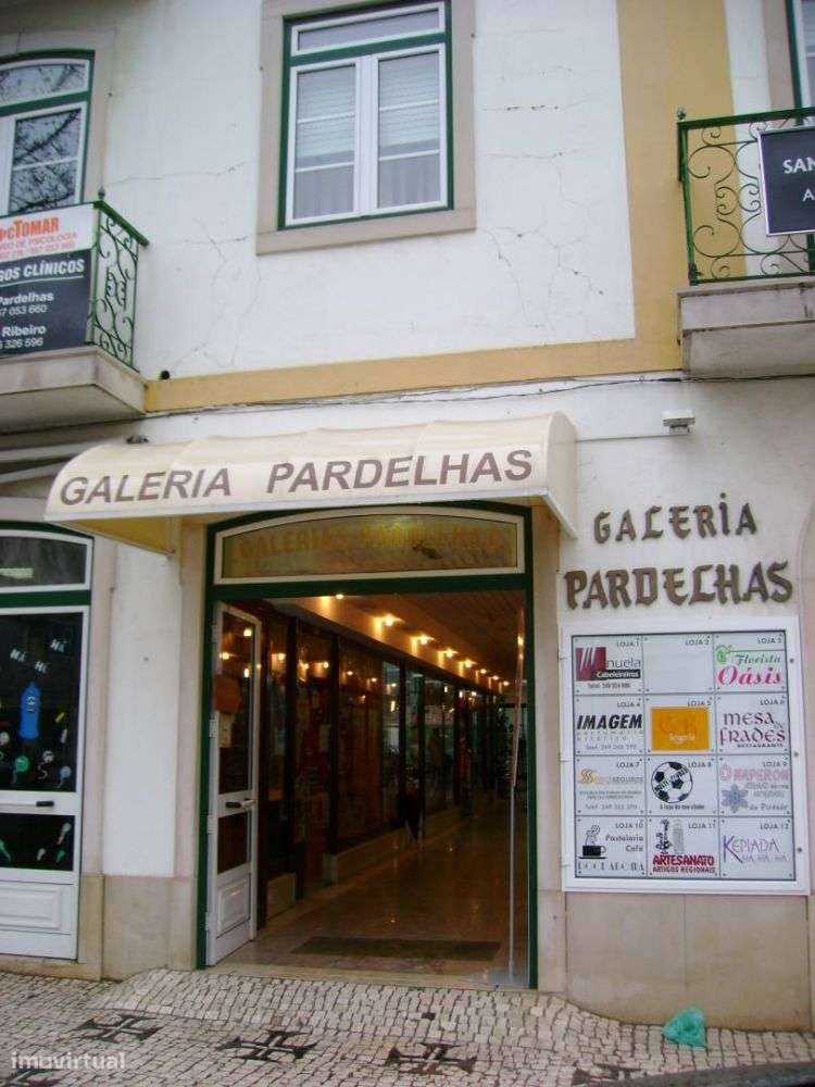 Loja centro comercial Pardelhas em Tomar. - Grande imagem: 5/5