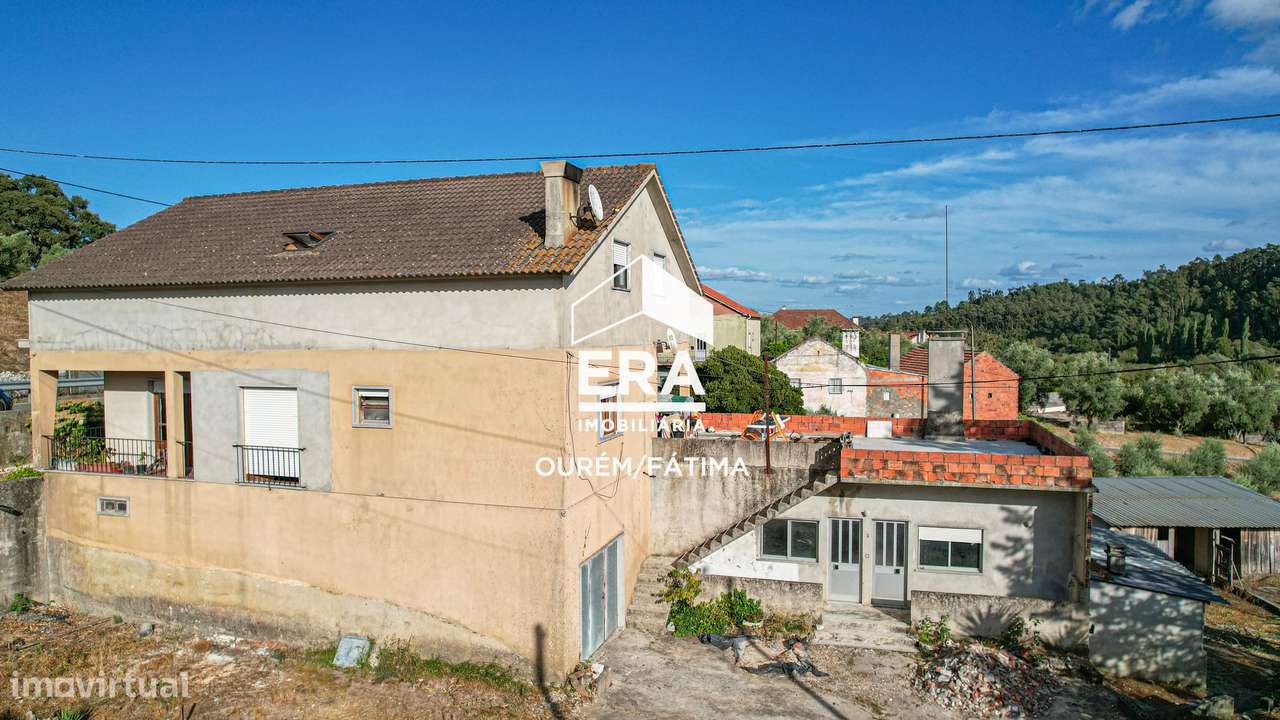 Moradia T7 em Caxarias, no concelho de Ourém.-21