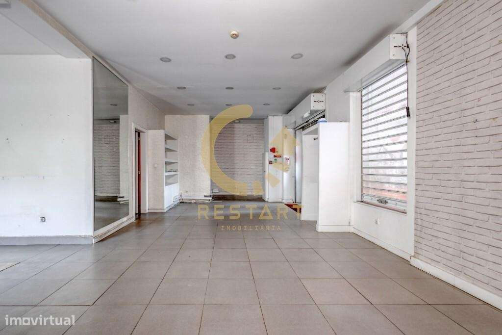 Loja em Santa Luzia - Porto - Grande imagem: 4/25