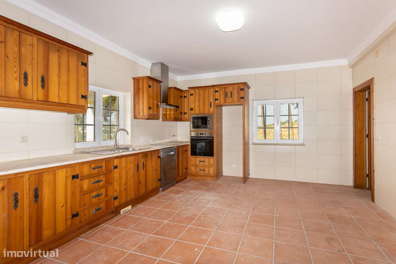 Herdade Exclusiva em Alenquer - Uma Oportunidade Única!-26