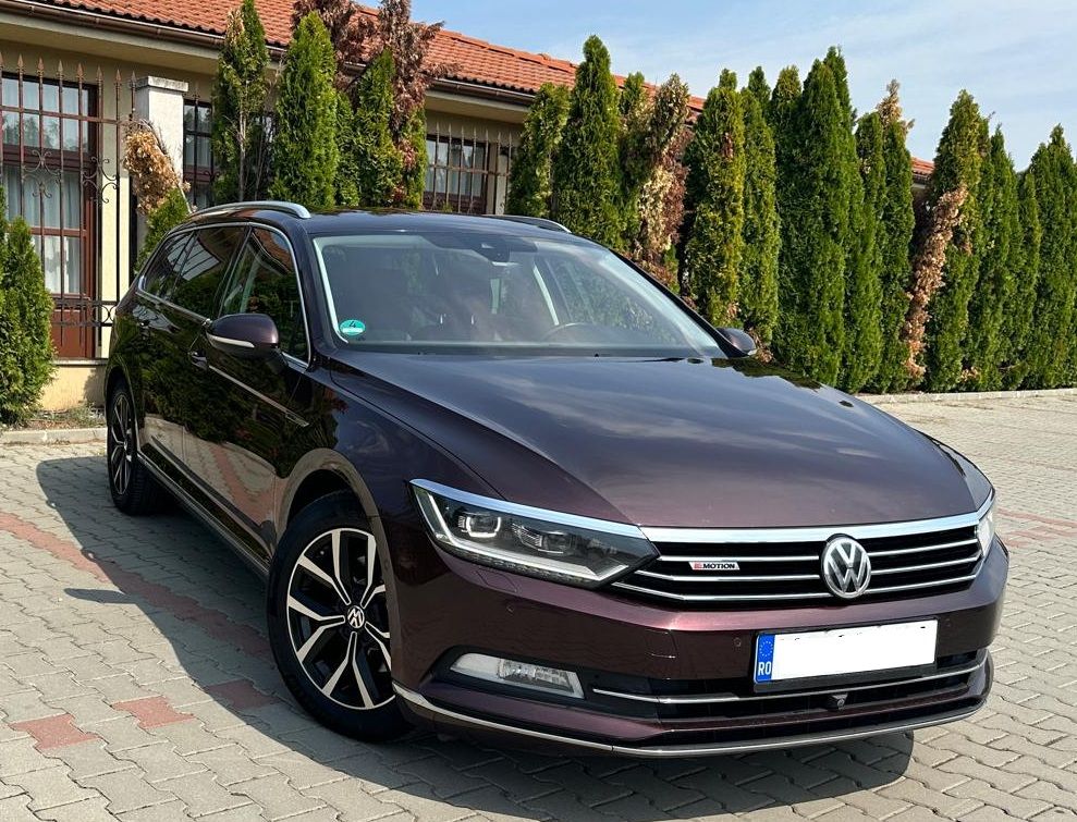Volkswagen Passat B8 [2014 - Prezent] 2.0 TDI DSG 4Motion R Executive 2016