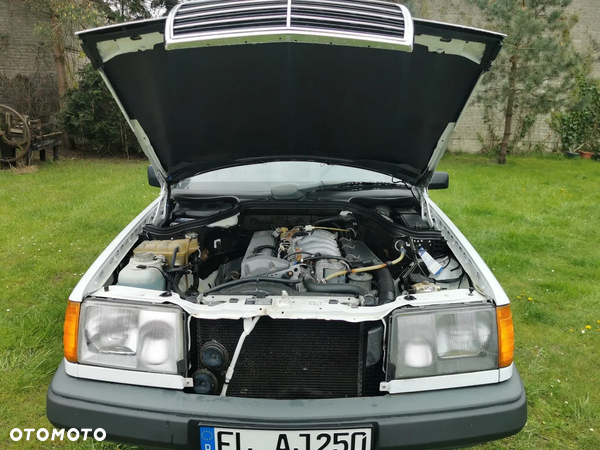 Mercedes-Benz W124 (1984-1993) - 27
