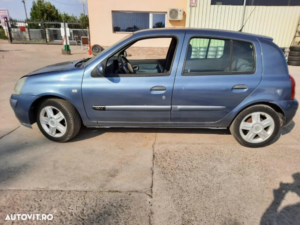 Dezmembram Renault Clio - 2