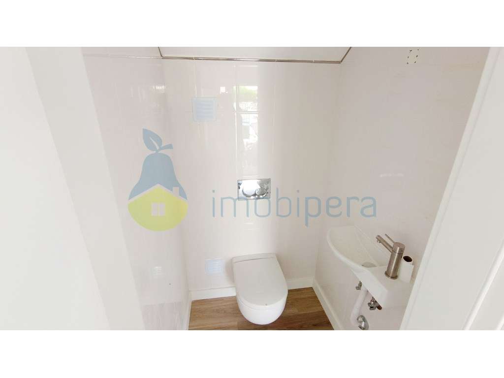 QUALIDADE E CONFORTO! Moradia com 3 quartos, Jardim, Piscina e Gara... - Grande imagem: 5/17