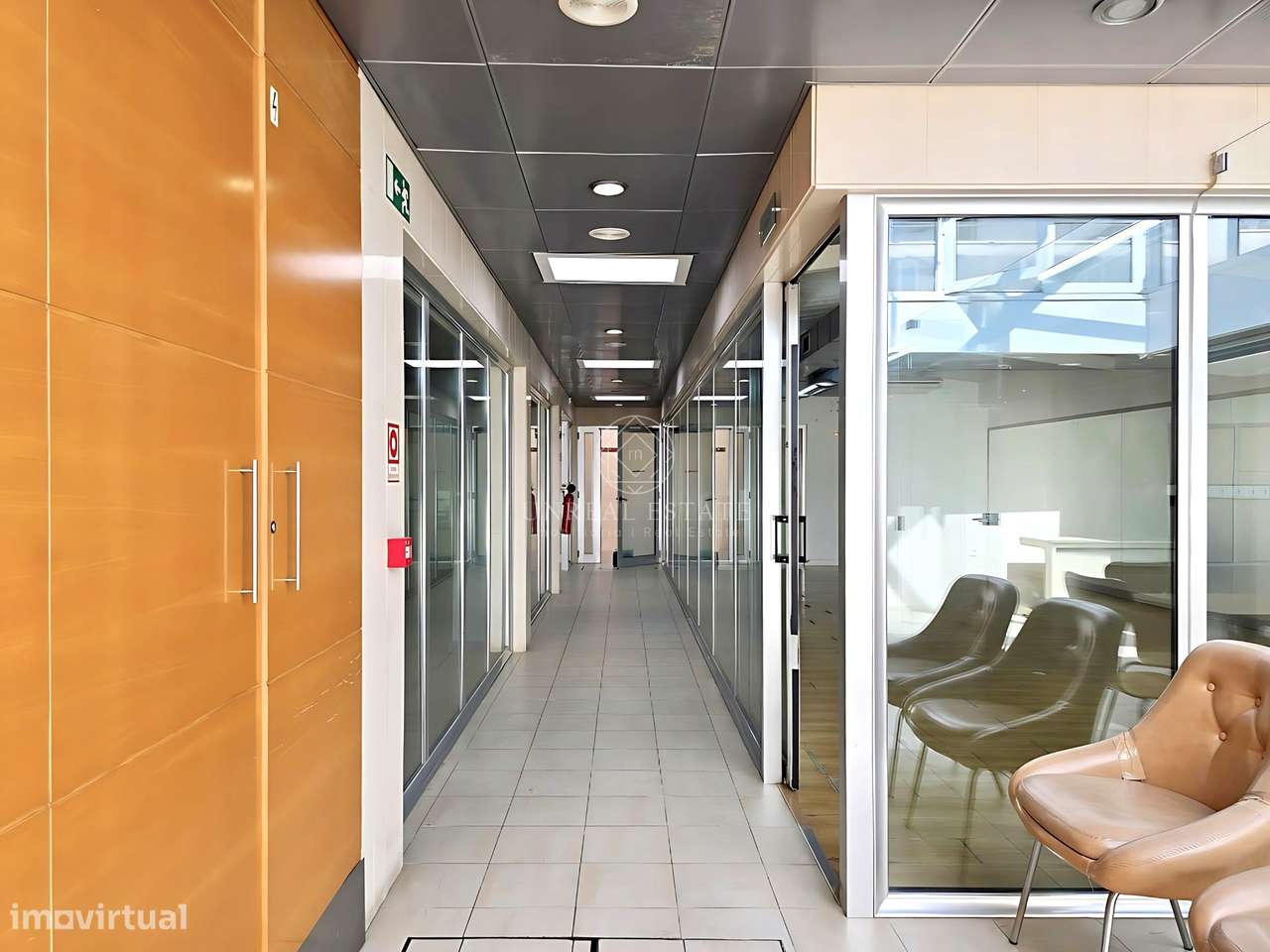 Espaço Comercial com 575 m² para Clínica, Ginásio ou Centro de Saúde n-35