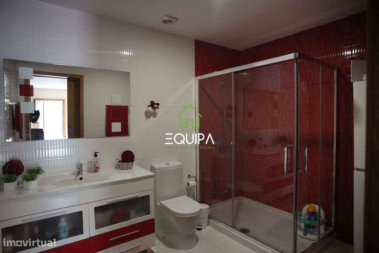 MORADIA ISOLADA T3+T2-16