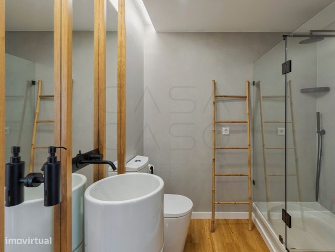 Moradia geminada T4 na Prestigiada Zona de Soltroia Rio-11