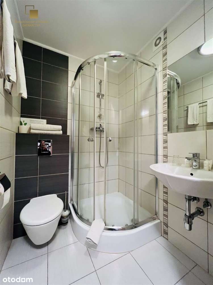 Hotel Zacisze - na sprzedaż z dużym potencjałem !-12