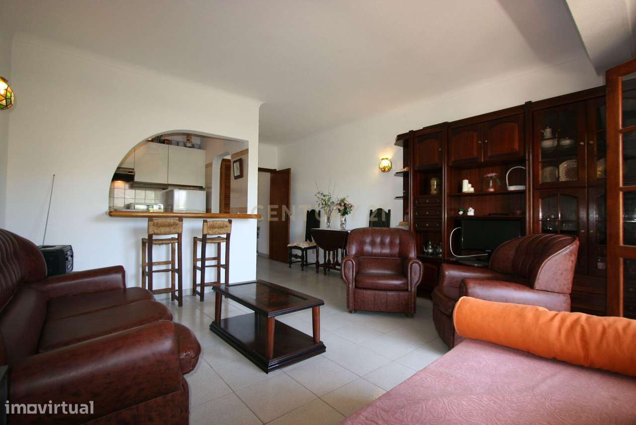 Apartamento duplex T1+1 com 3 varandas espaçosas e vista mar no centro - Grande imagem: 5/24