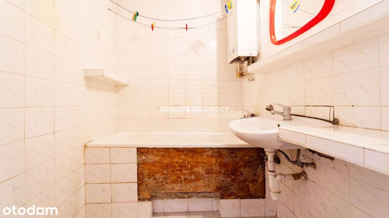 3 pokojowe do remontu os. Piastów-11