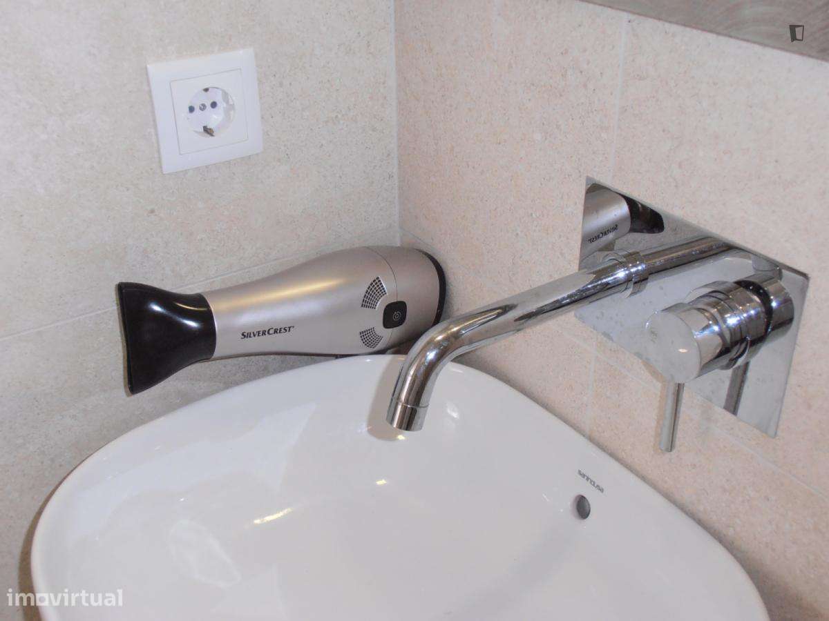 Apartamento com 1 quartos - localizado em Santo Ildefonso Porto - Grande imagem: 4/10