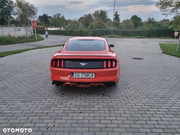 Ford Mustang 2.3 EcoBoost - 8