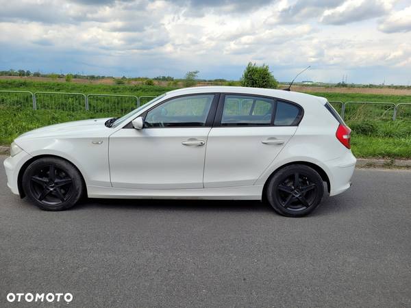 BMW Seria 1 118d - 8