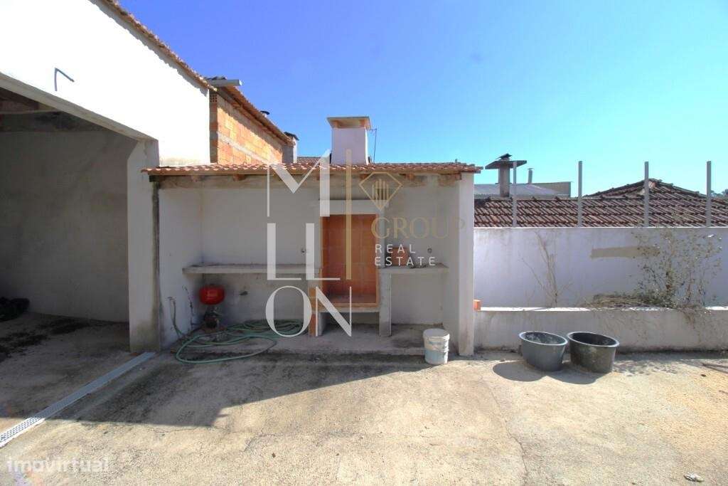 Moradia T3+1 no Troviscal – Totalmente Remodelada-14