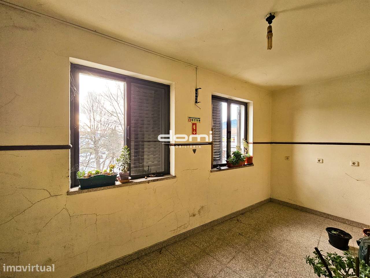 Prédio no Centro de São Pedro do Sul - Grande imagem: 5/13