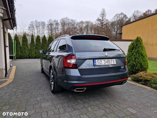 Skoda Octavia 2.0 TDI RS DSG - 5