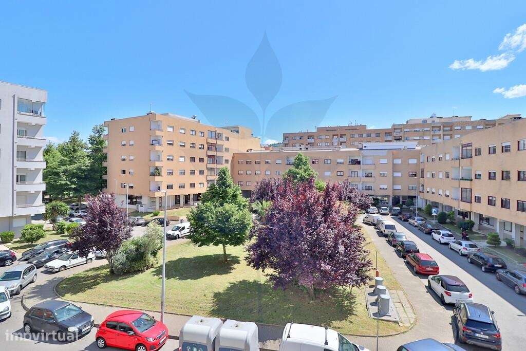 Arrenda-se Apartamento T3 - S. Vitor - Entrada a 01 de Junho de 2026 - Grande imagem: 3/25