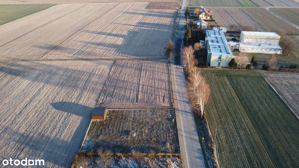 Sprzedam działkę budowlaną ogrodzoną, z garażem - Pełny obrazek: 5/10