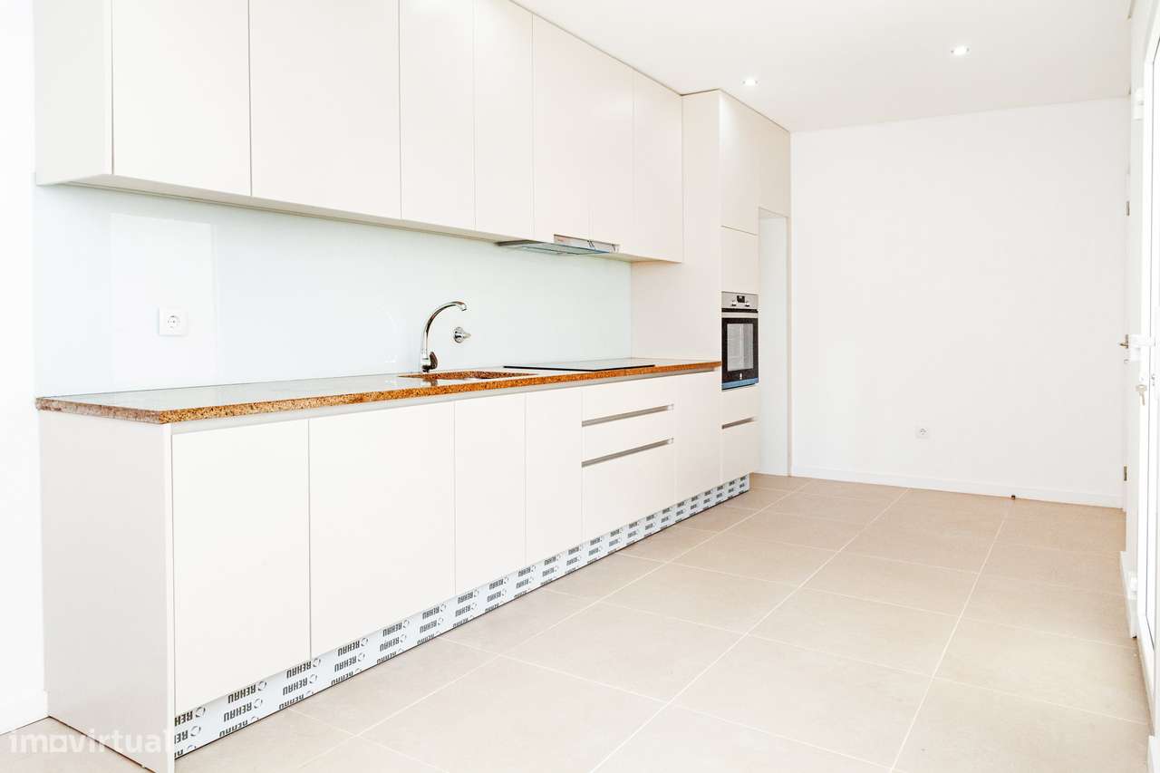 Moradia com pátio no Centro de Espinho - Grande imagem: 5/20