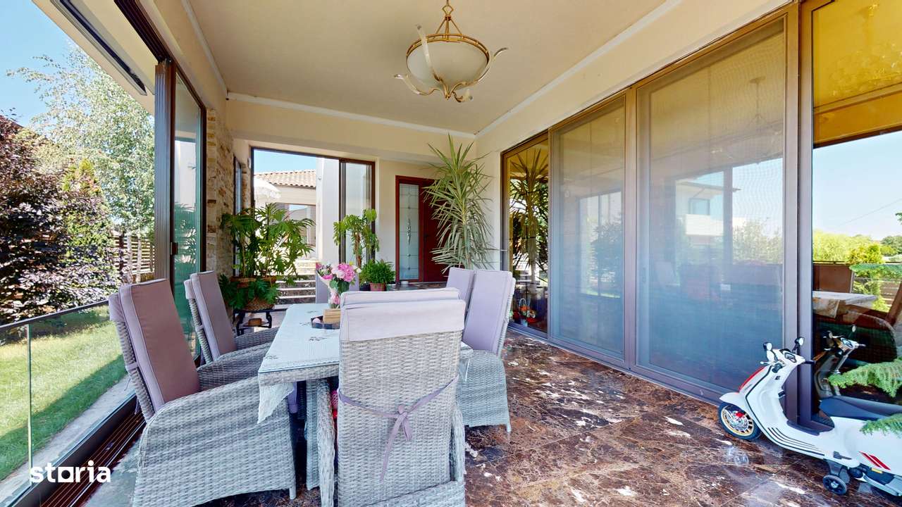 Imobil de lux pe malul lacului cu ponton, complet mobilat si utilat-18