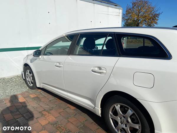 Toyota Avensis Combi 1.6 Edition - 27