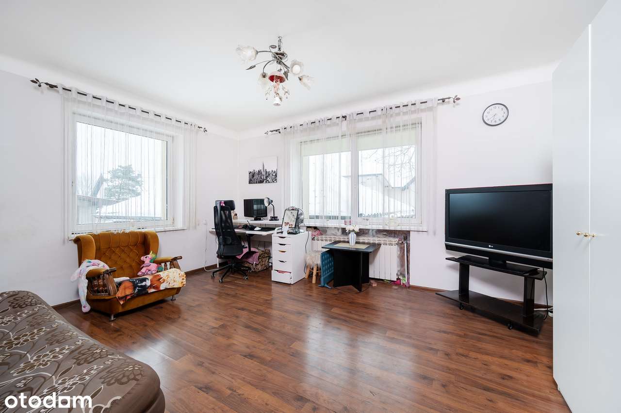 Na sprzedaż dom z dużą działką-6