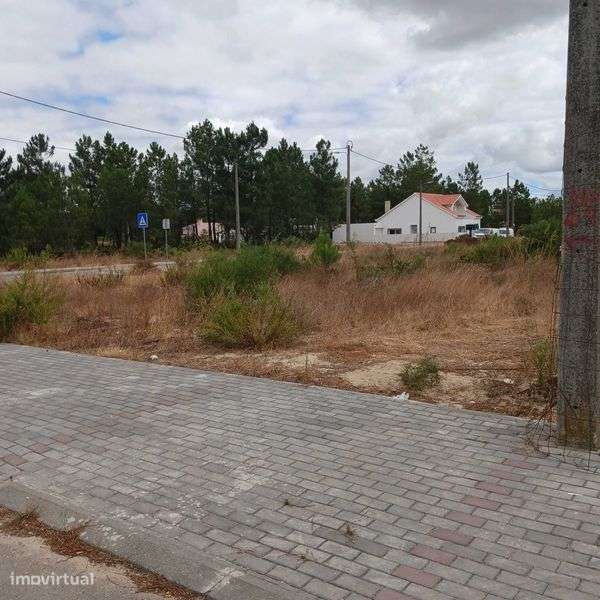 Lote de Terreno Urbano, com 302m2, para construção de moradia - Grande imagem: 4/4