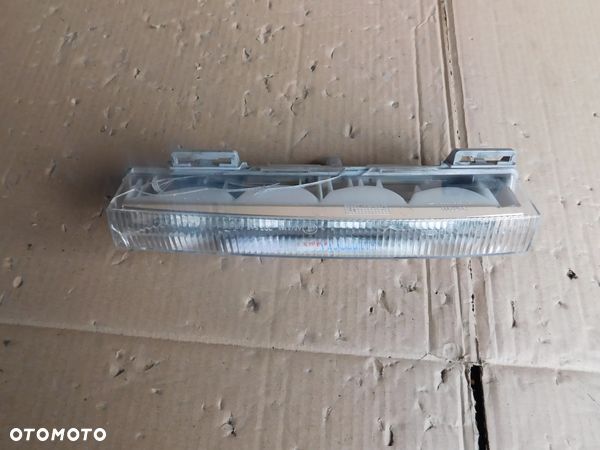 Lampa DRL Prawa MERCEDES BENZ GLK - 1