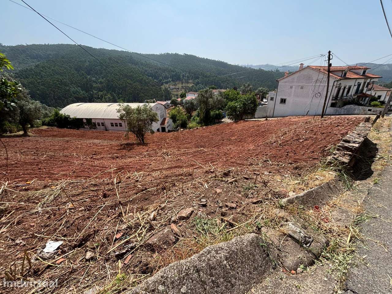 magnifico terreno nos Malheiros para 5 moradias-12