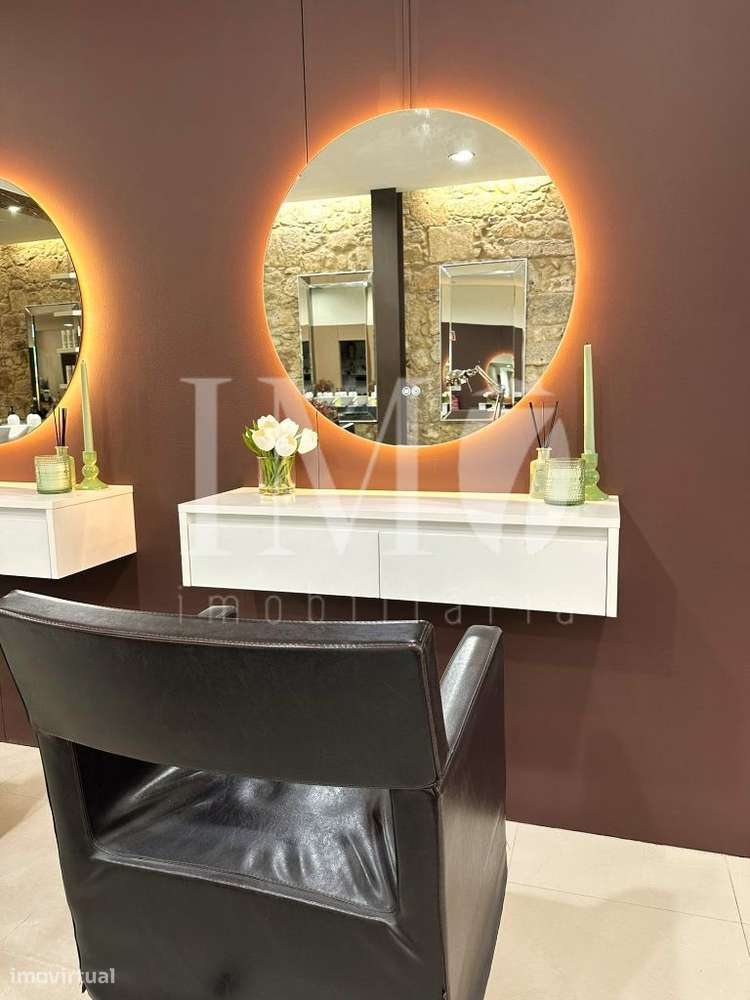 Cadeiras de Cabeleireiro - Campo da Vinha, Braga (Despesas Incluídas) - Grande imagem: 4/4