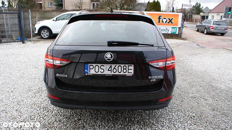 Skoda Superb 2.0 TDI DSG Style - 6