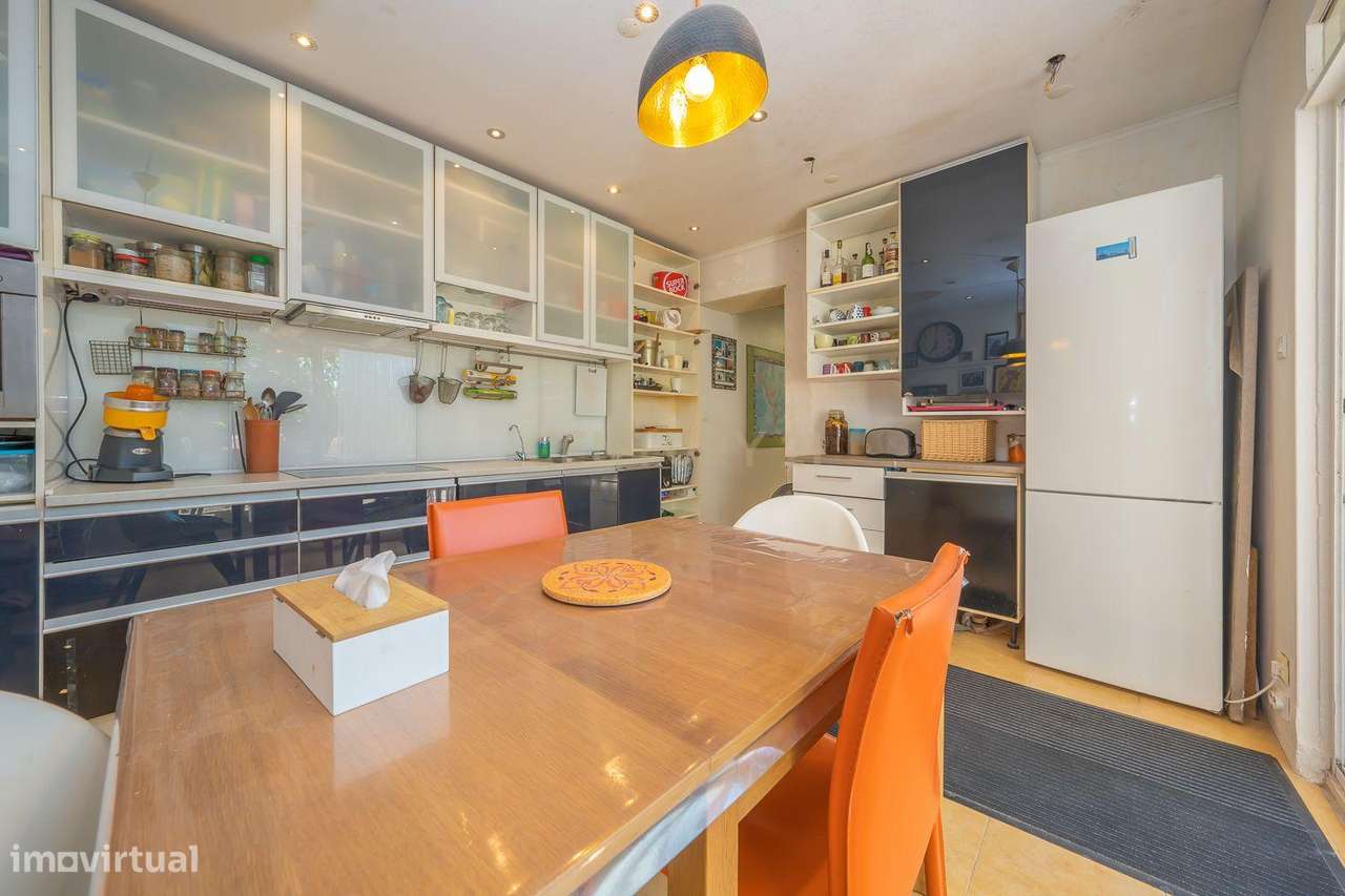 Apartamento com charme em Setúbal com uma vista soberba para o rio e t-26