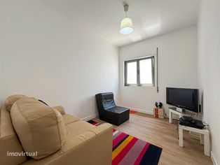 Apartamento T3 com quintal em zona de Santa Clara - Grande imagem: 3/6